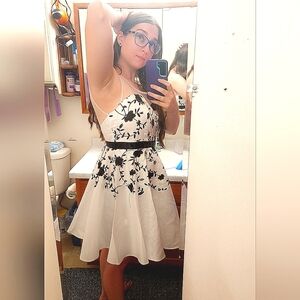 Dressfo Cute White Black dress